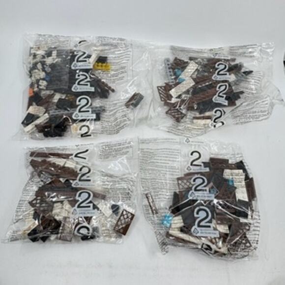 New LEGO Rare Retired Creator 10241 Maersk Line Triple-E Container Ship - Picture 5 of 11